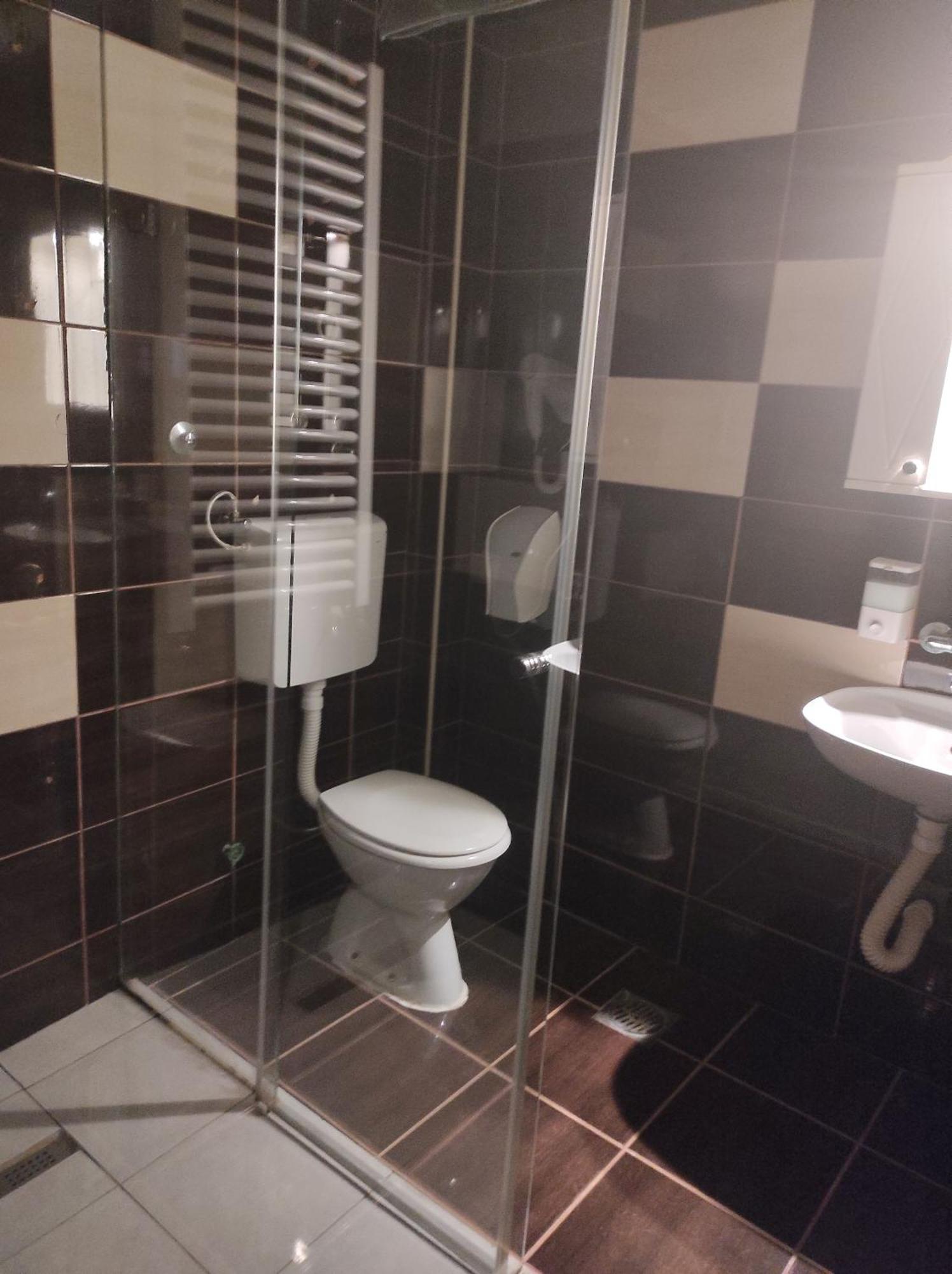 Apartments & Accommodation Stojic โนวีซาด ภายนอก รูปภาพ