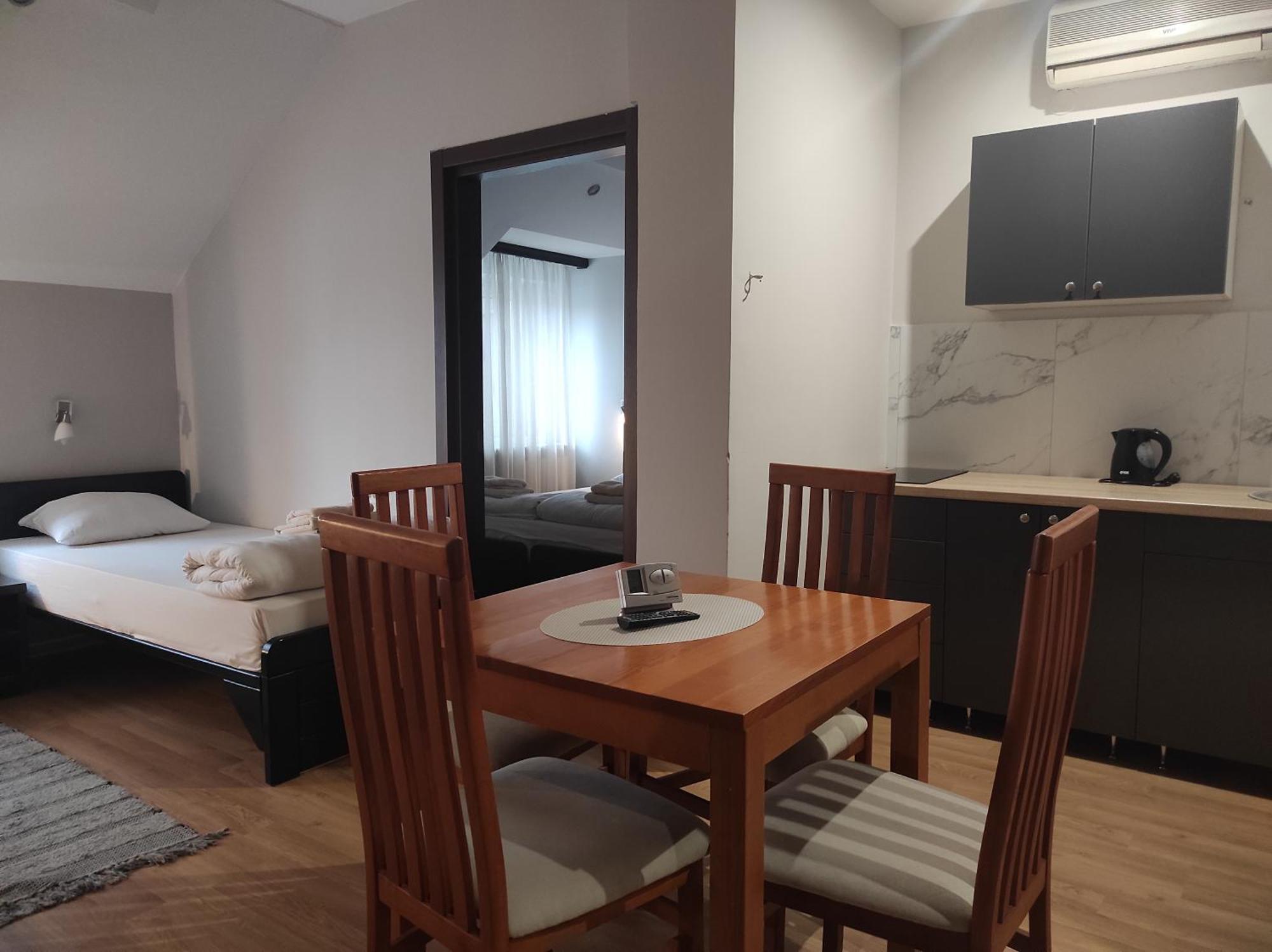 Apartments & Accommodation Stojic โนวีซาด ห้อง รูปภาพ